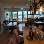 Hotelpension Ewijcksluis Guest house 3*