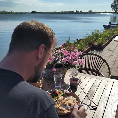Hotelpension Ewijcksluis 3*