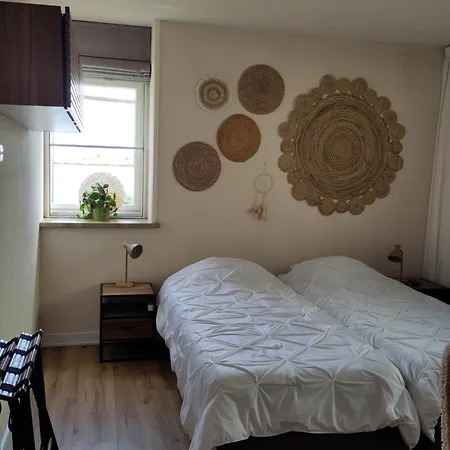 Hotelpension Ewijcksluis 3*